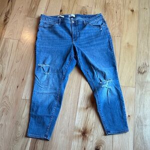 Universal Thread | High Rise Skinny - Distressed Jeans - 20W - 26” Inseam